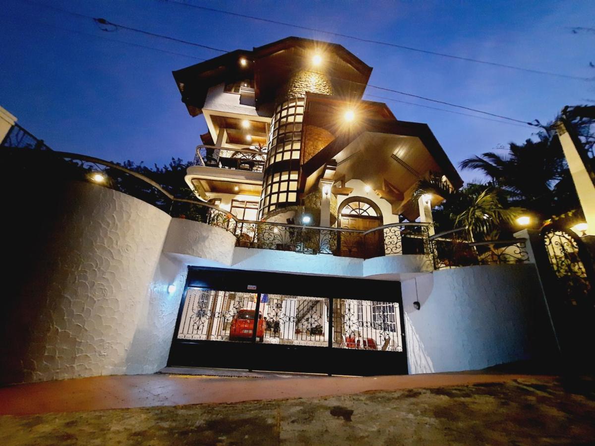 El Castillo Bed And Breakfast Angono ภายนอก รูปภาพ