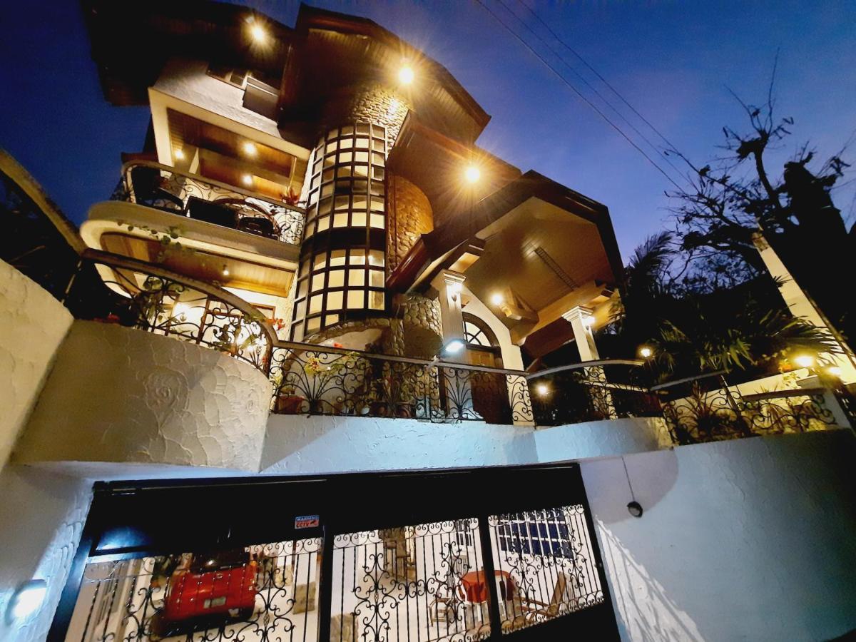 El Castillo Bed And Breakfast Angono ภายนอก รูปภาพ