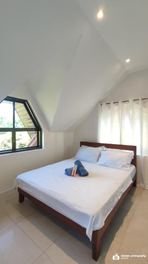 El Castillo Bed And Breakfast Angono ภายนอก รูปภาพ